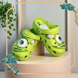 New cartoon hole shoes boys and girls beach shoes green